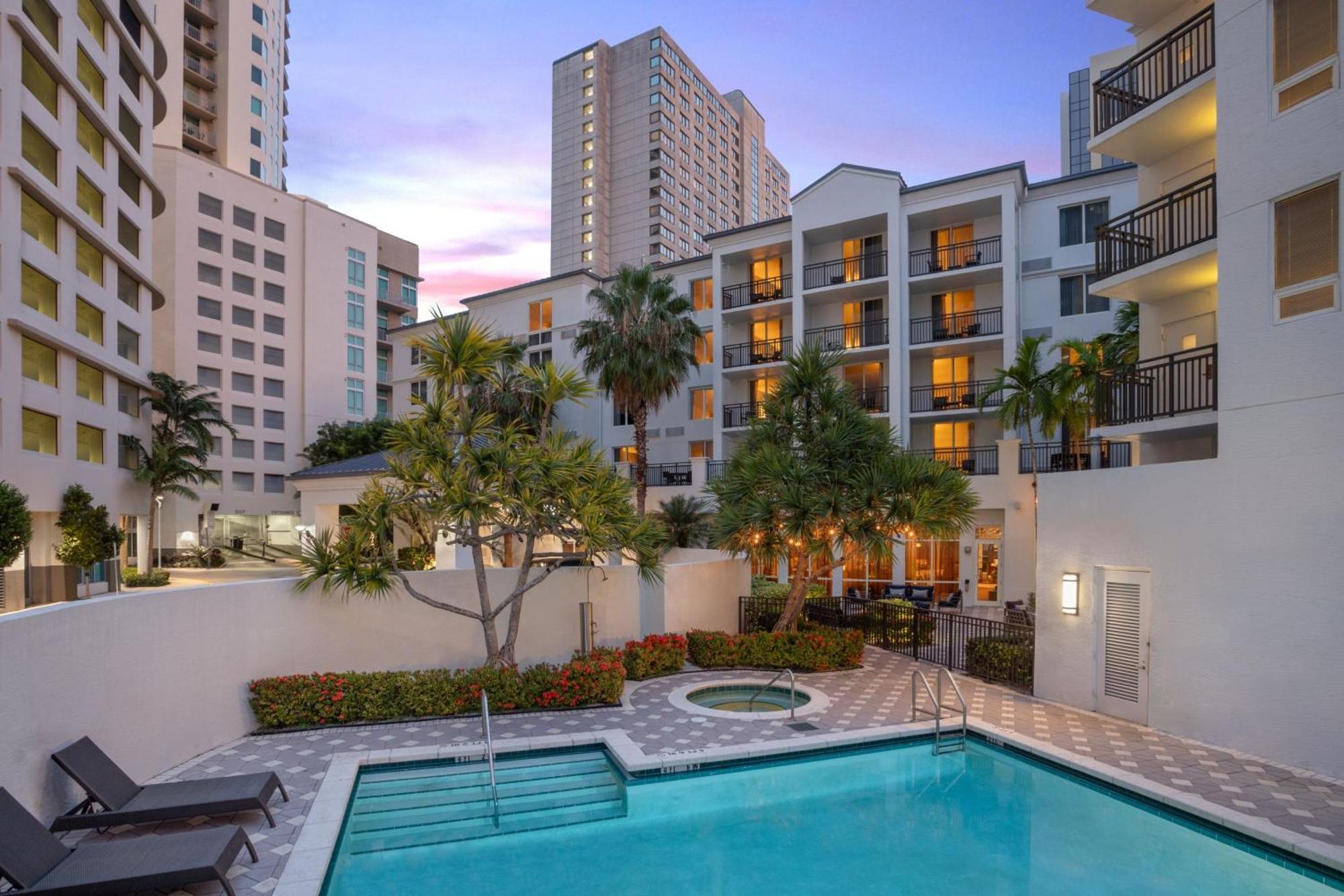 Hotel Courtyard Miami Dadeland Glenvar Heights Esterno foto