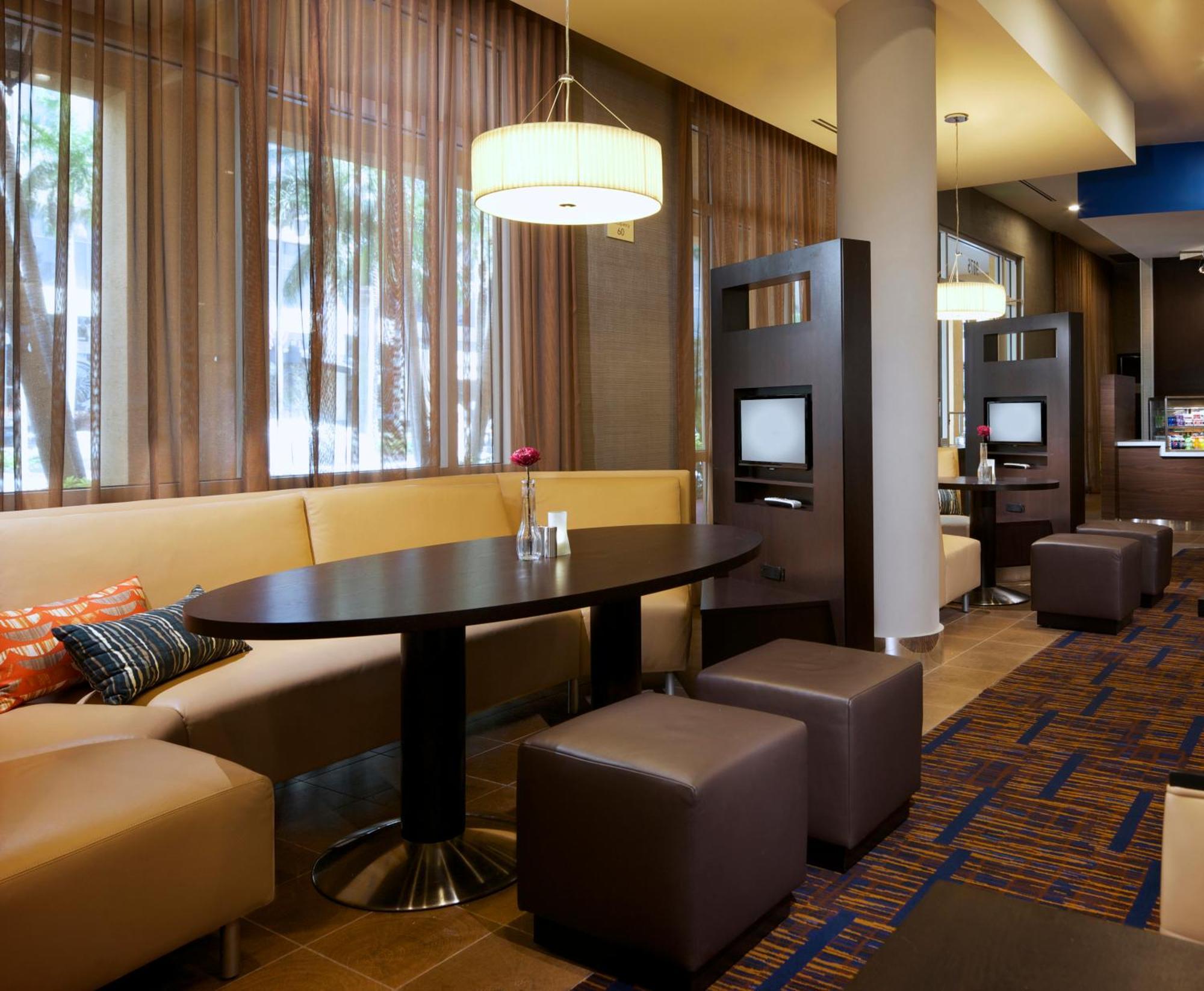 Hotel Courtyard Miami Dadeland Glenvar Heights Esterno foto